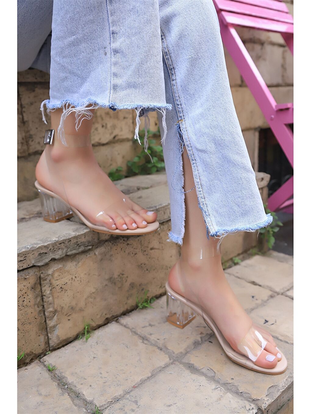 Bej Şeffaf Bantlı Kadın Topuklu Ayakkabı-1