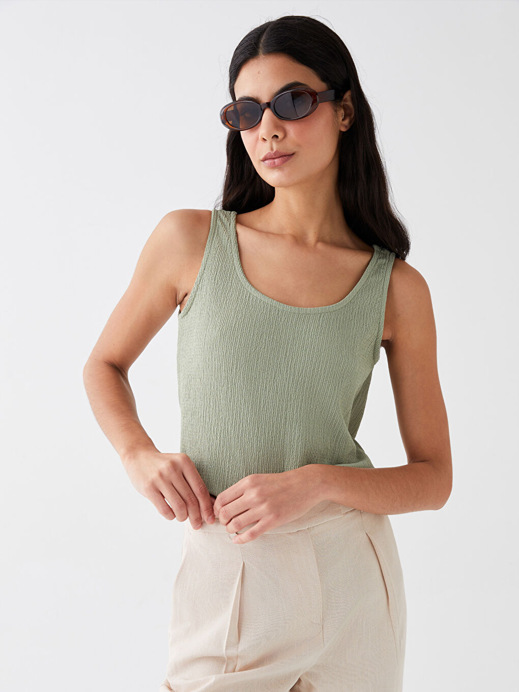 Women's U Neck Plain Tank Top