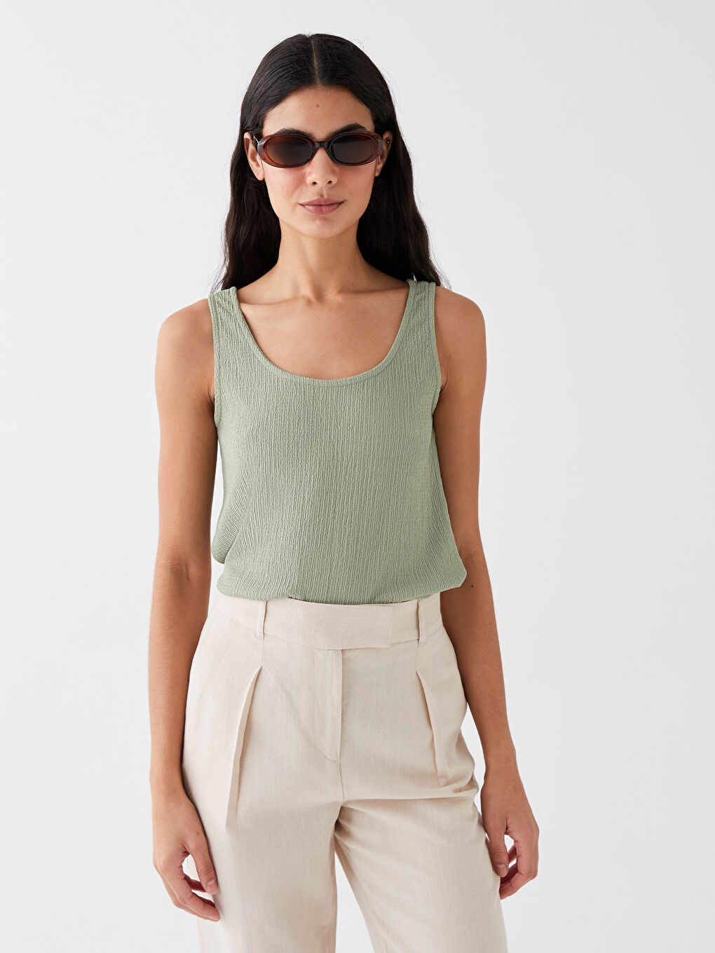 Women's U Neck Plain Tank Top-1