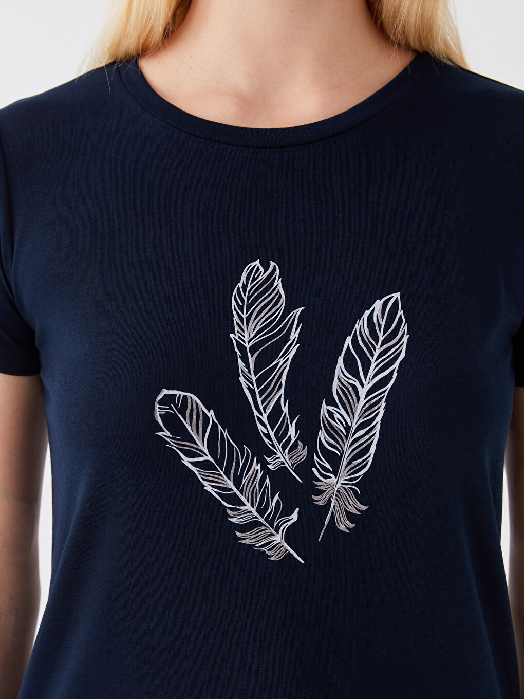 Lacivert Bisiklet Yaka Baskılı Kısa Kollu Kadın Tişört-3