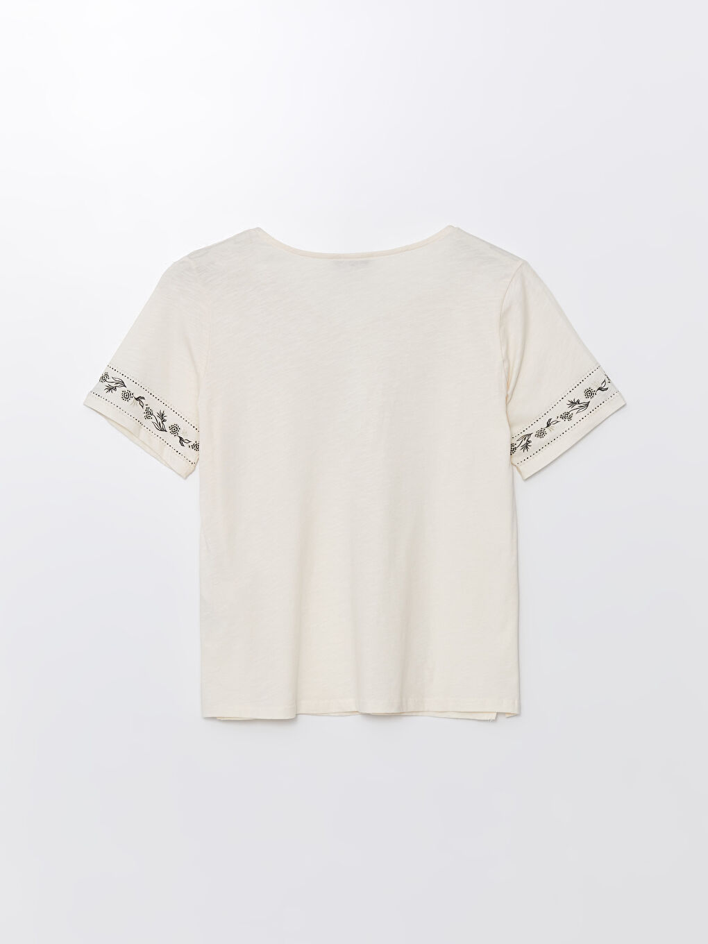 Ekru Bağlamalı Yaka Desenli Kısa Kollu Kadın Bluz-6