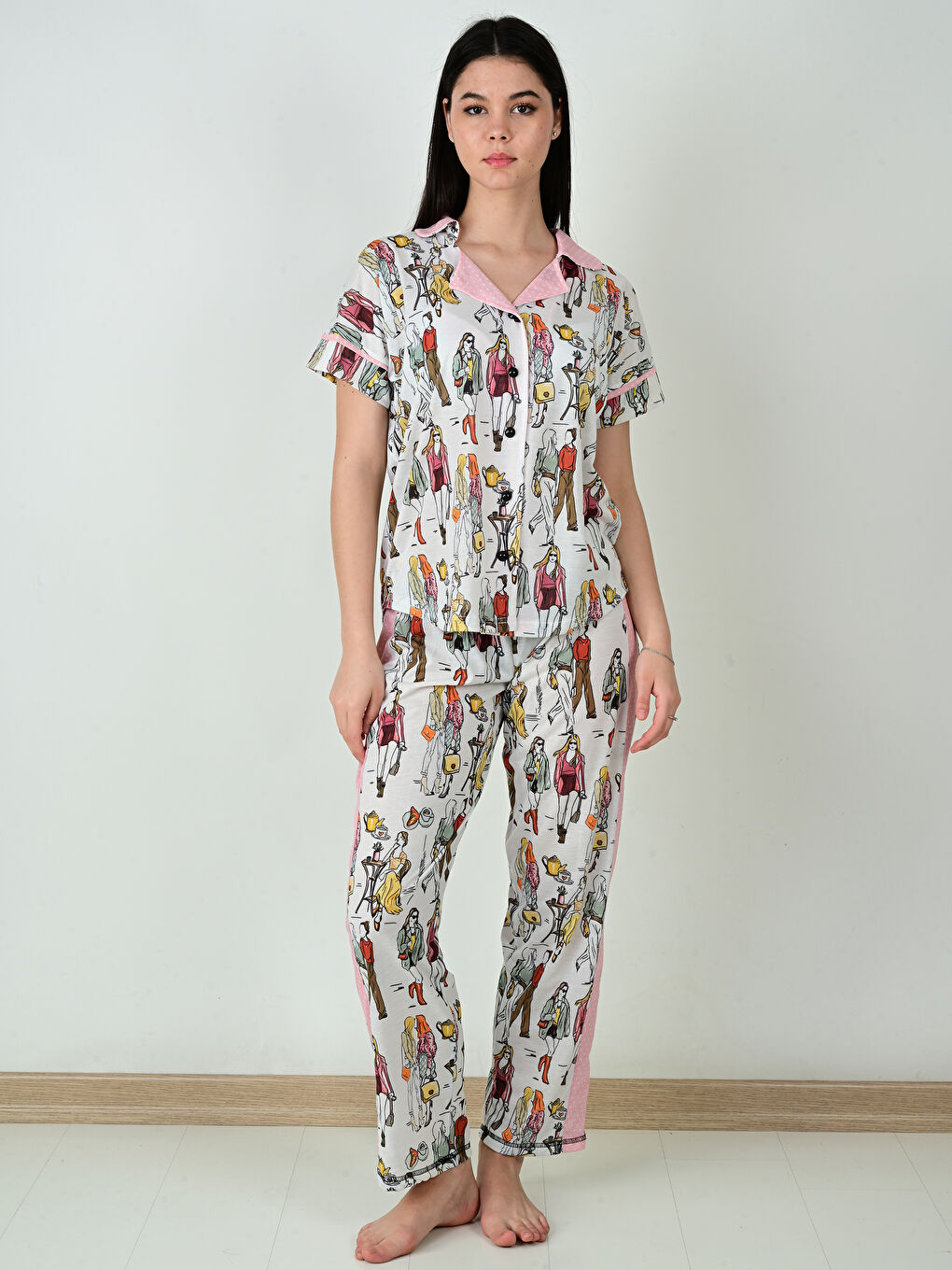 Beyaz Gömlek Yaka Baskılı Kadın Pijama Takımı