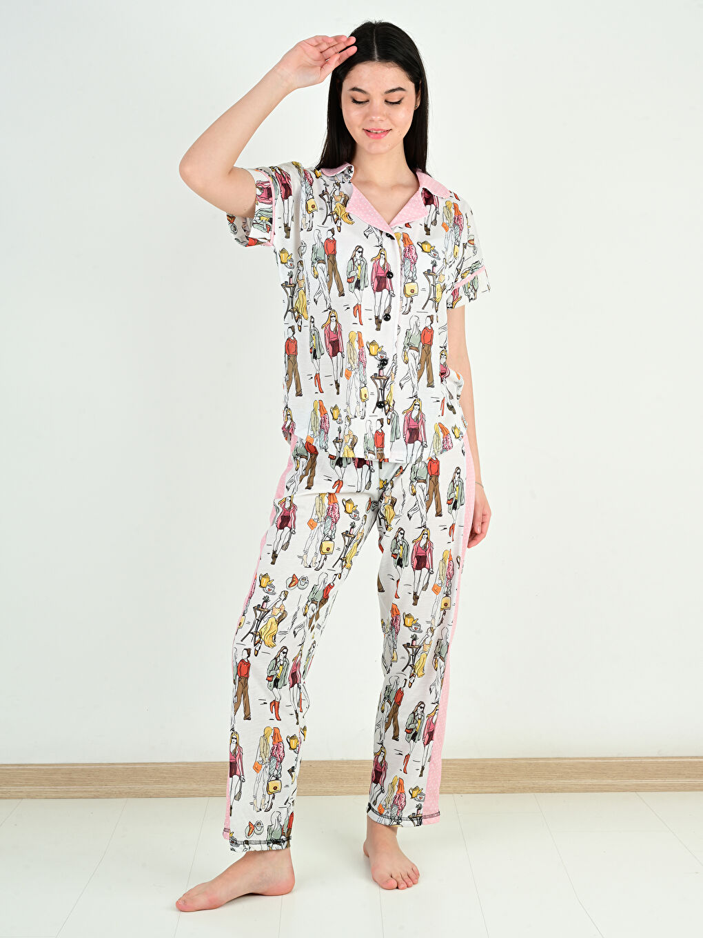 Beyaz Gömlek Yaka Baskılı Kadın Pijama Takımı-1