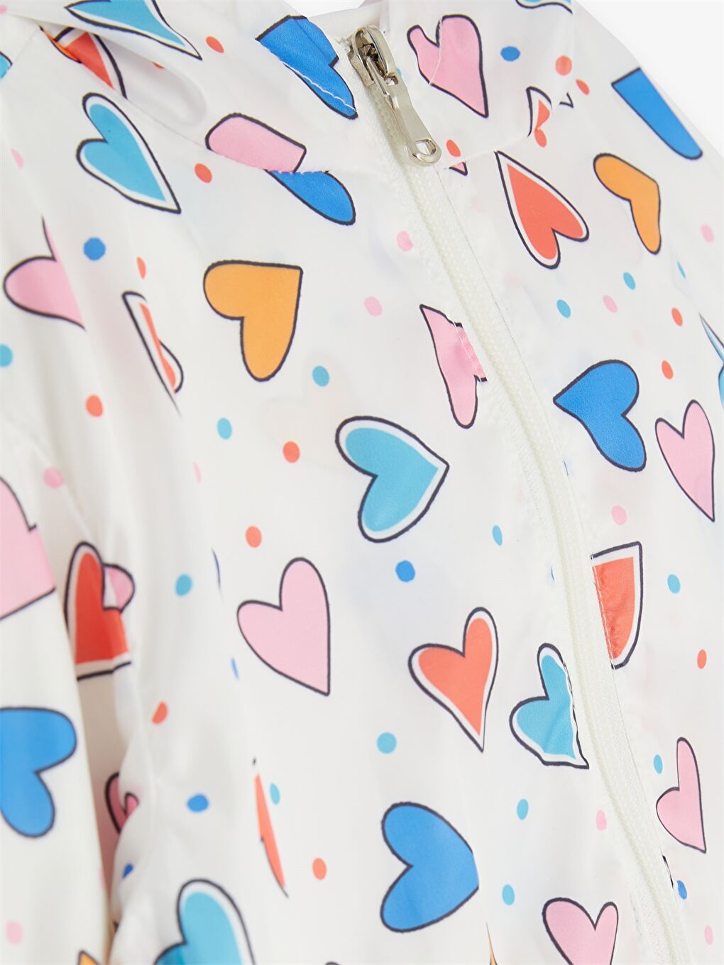 Beyaz Kapüşonlu Uzun Kol Desenli Kız Bebek Mont-3