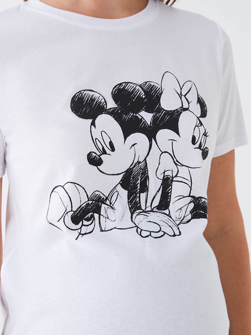 Beyaz Bisiklet Yaka Mickey Mouse Baskılı Kısa Kollu Hamile Tişört-3