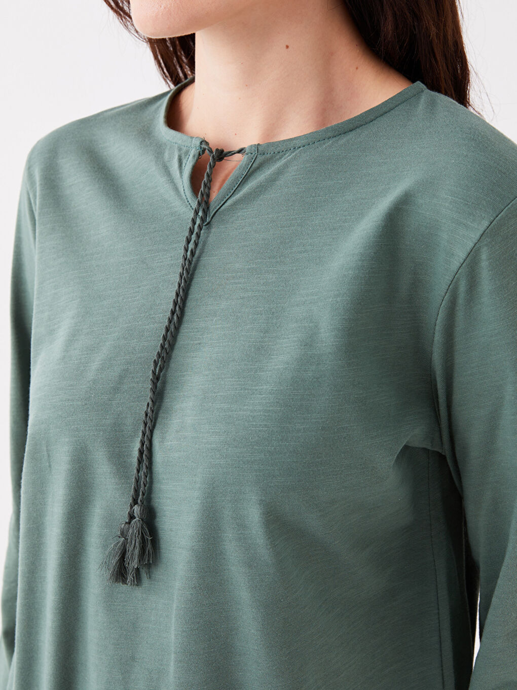 Yeşil Bağlamalı Yaka Düz Uzun Kollu Kadın Bluz-3