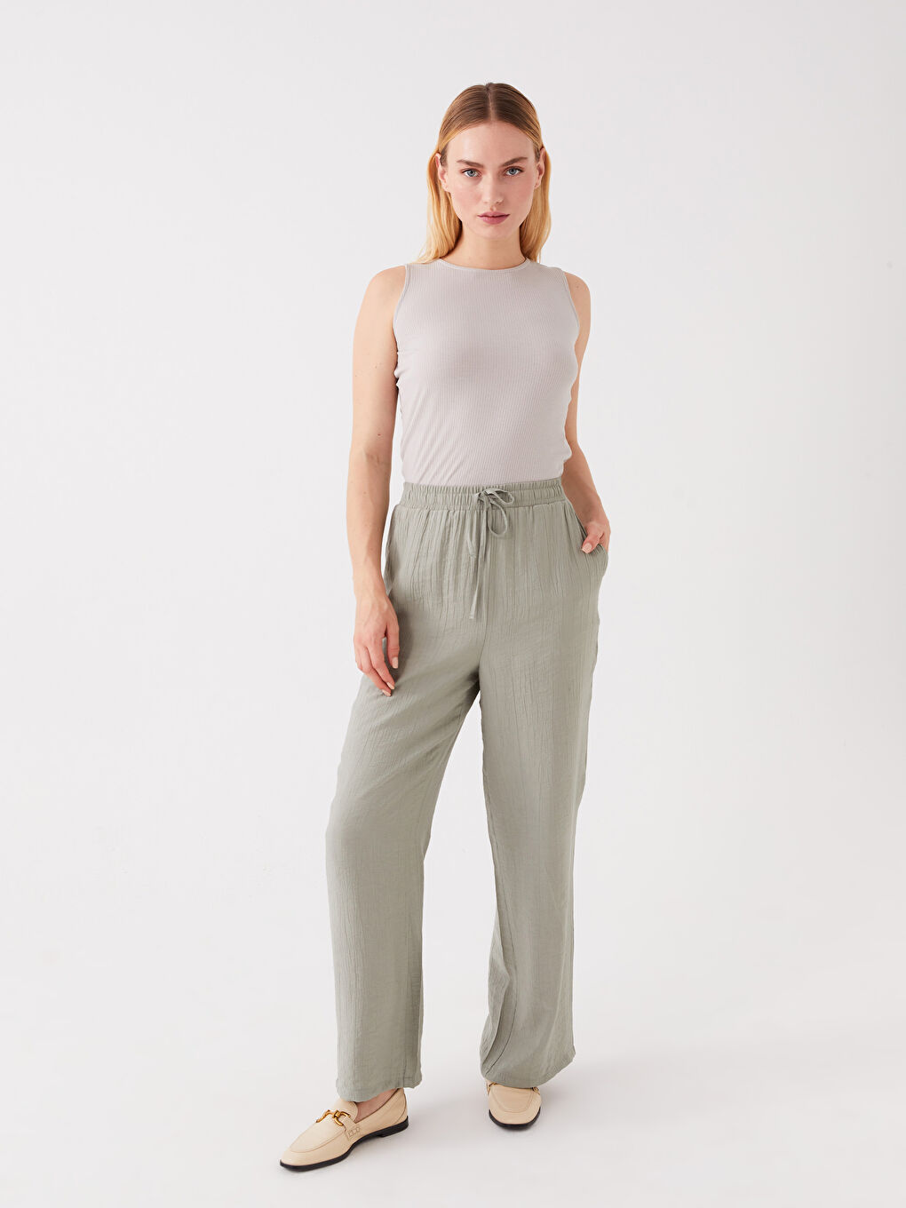 Gri Kadın Bisiklet Yaka Düz Atlet-2