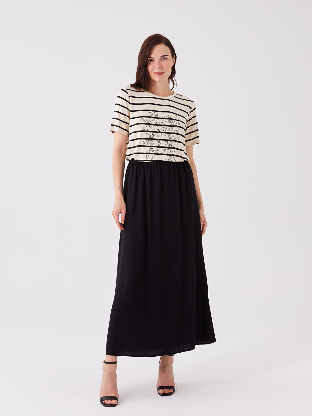 Siyah Beli Lastikli Kadın Kloş Etek