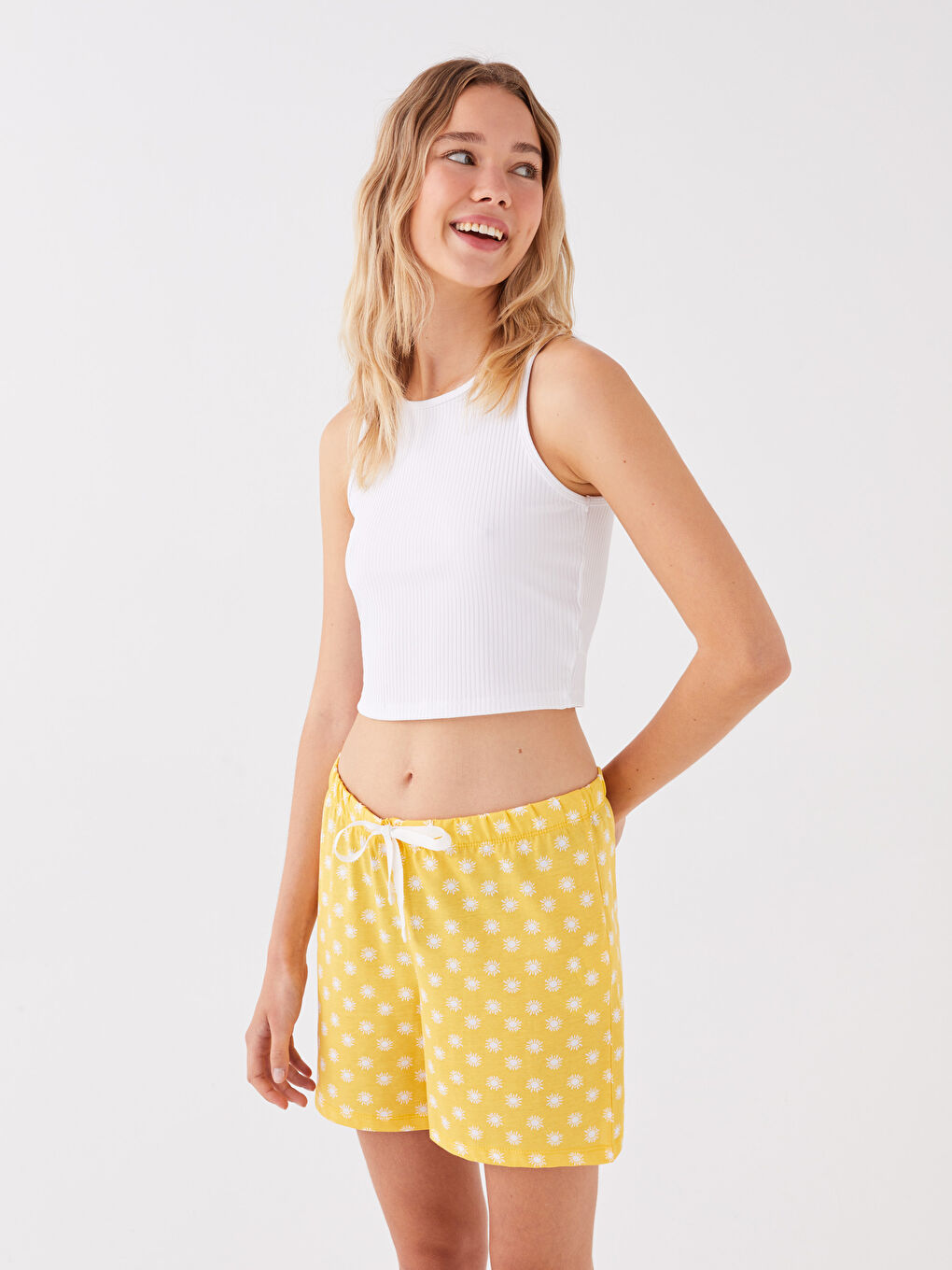 سراويل بيجامة قصيرة منقوشة بخصر مرن للسيدات-1