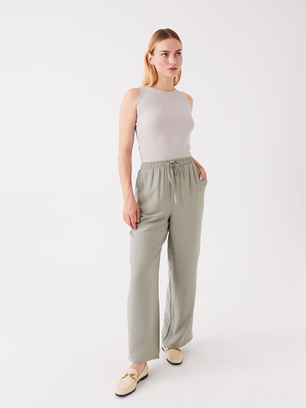 Yeşil Beli Lastikli Rahat Kalıp Kadın Pantolon