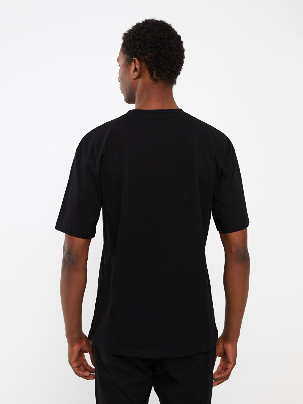 Siyah Bisiklet Yaka Kısa Kollu Baskılı Penye Erkek Tişört-4