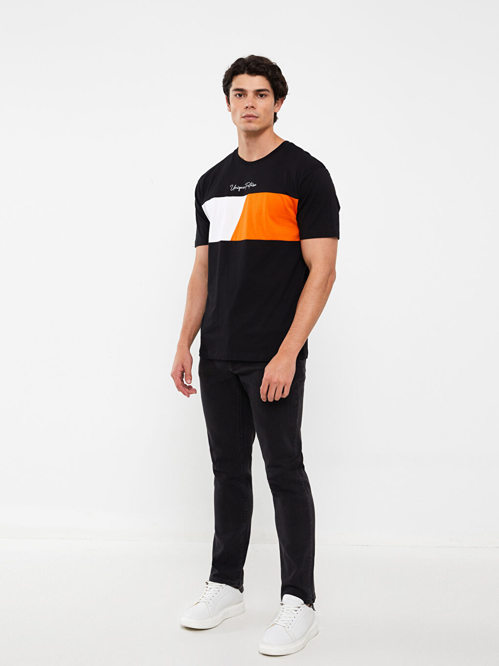 Siyah Bisiklet Yaka Kısa Kollu Baskılı Penye Erkek Tişört-1