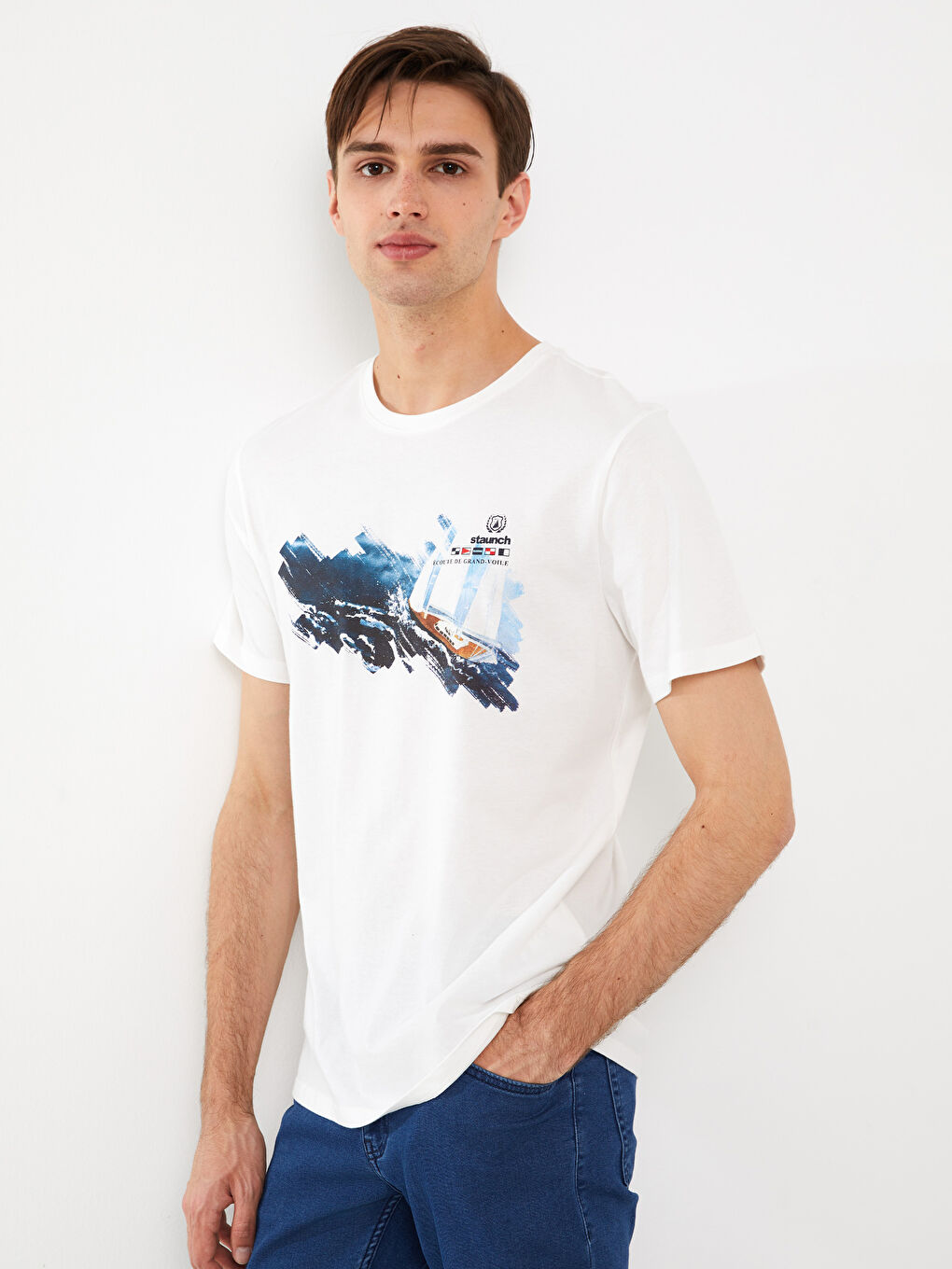 Beyaz Bisiklet Yaka Kısa Kollu Baskılı Penye Erkek Tişört