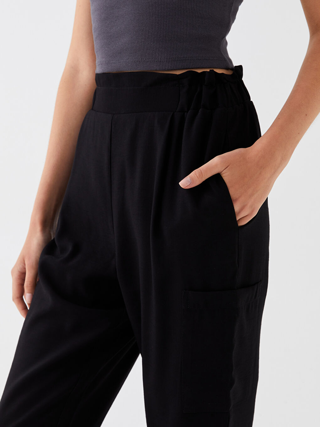 Siyah Beli Lastikli Standart Fit Kadın Pantolon-3