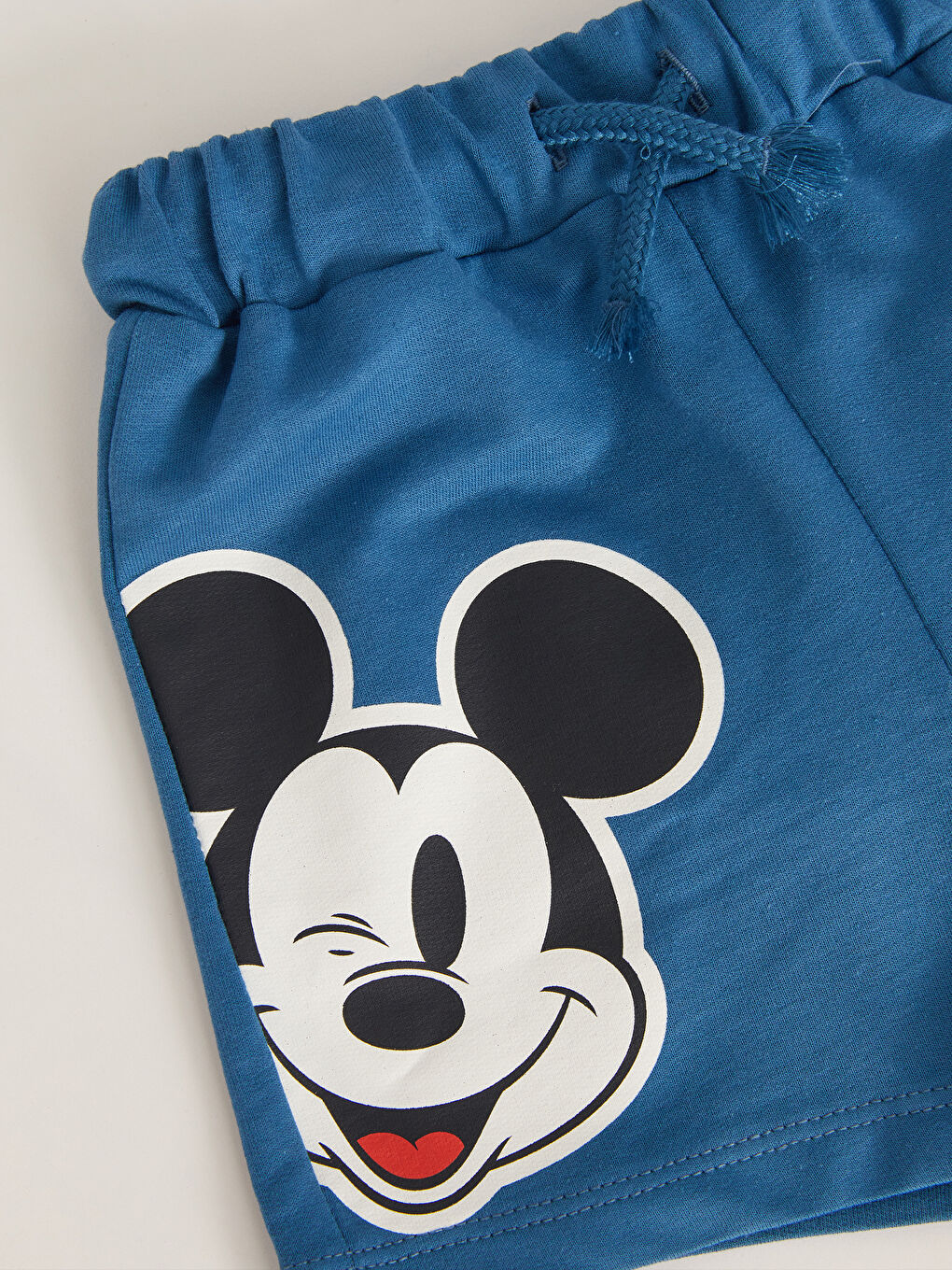 Beli Lastikli Mickey Mouse Baskılı Erkek Bebek Şort-2