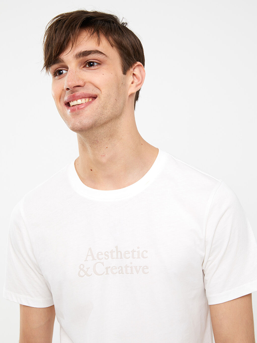 Ekru Bisiklet Yaka Kısa Kollu Baskılı Penye Erkek Tişört-1