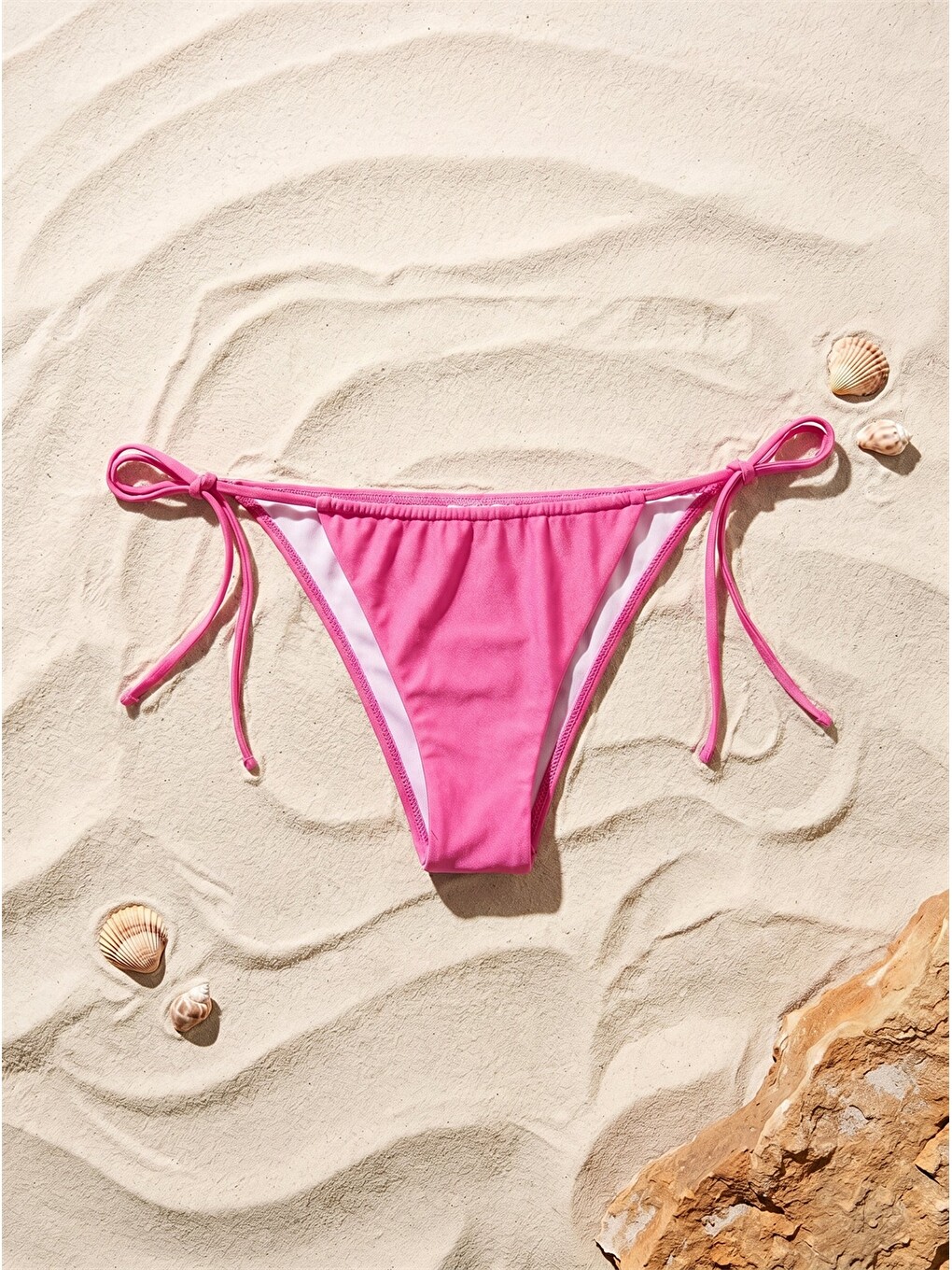 Pembe Düz Bağlama Detaylı Kadın Bikini Alt