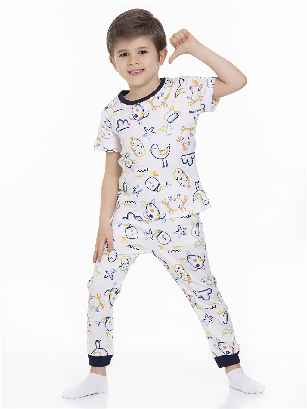 Beyaz Bisiklet Yaka Kısa Kollu Erkek Bebek Pijama Takımı