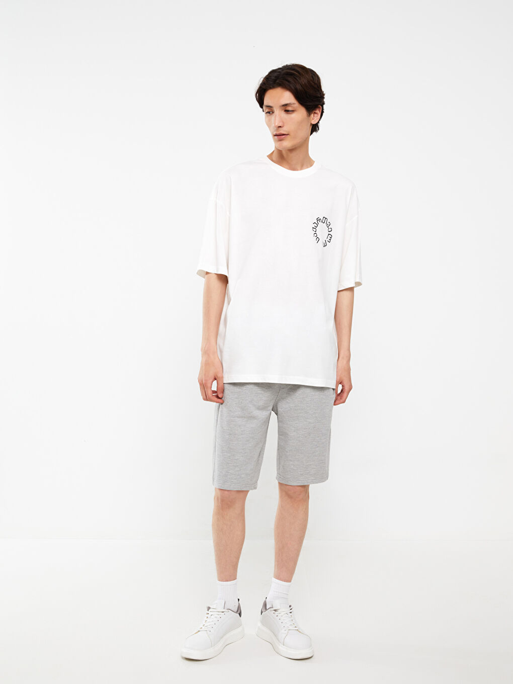 تيشيرت رجالي ياقة دائرية كم قصير مطبوع قطن ممشط-2