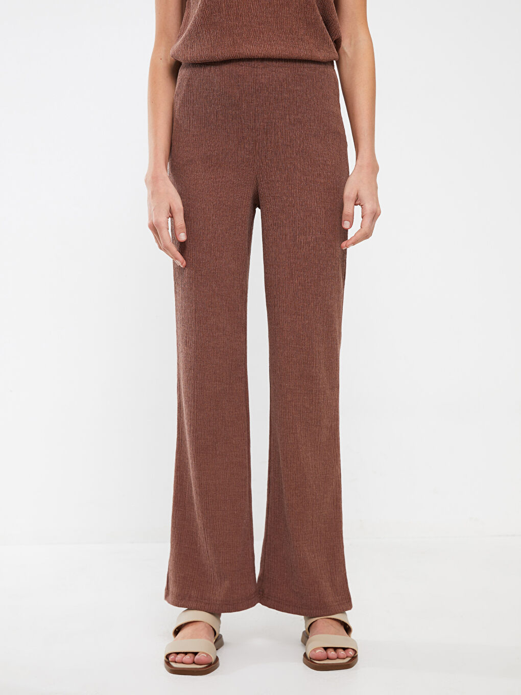 Kahverengi Beli Lastikli Düz Geniş Paça Kadın Eşofman Altı-3