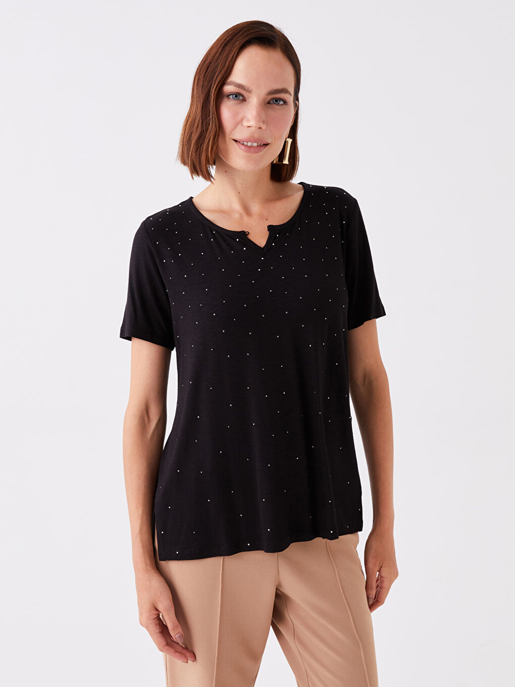 بلوزة نسائية بأكمام قصيرة مطبوعة برقبة دائرية