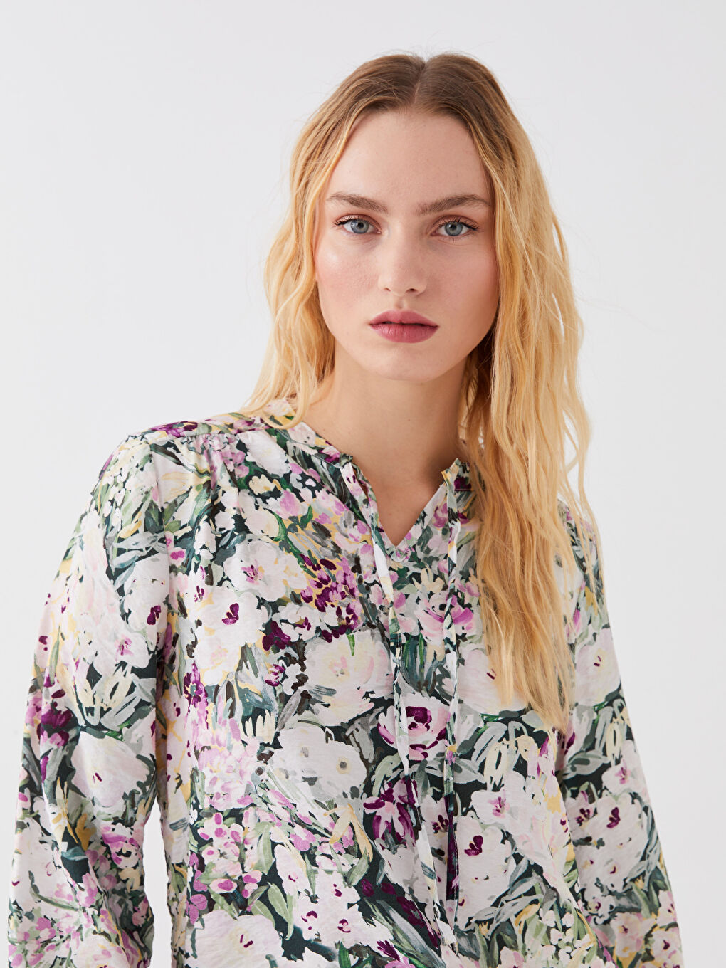 Tie Neck Floral Long Sleeve Women's Blouse-2