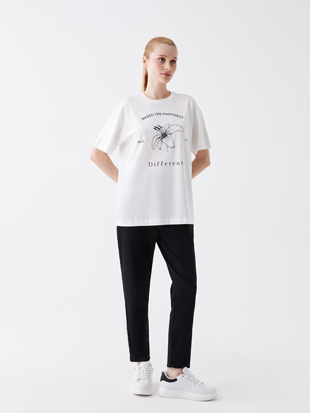 LCW Modest Crew Neck Printed Short Sleeve Women's Sweatshirt Tunic -S3K282Z8-JYX