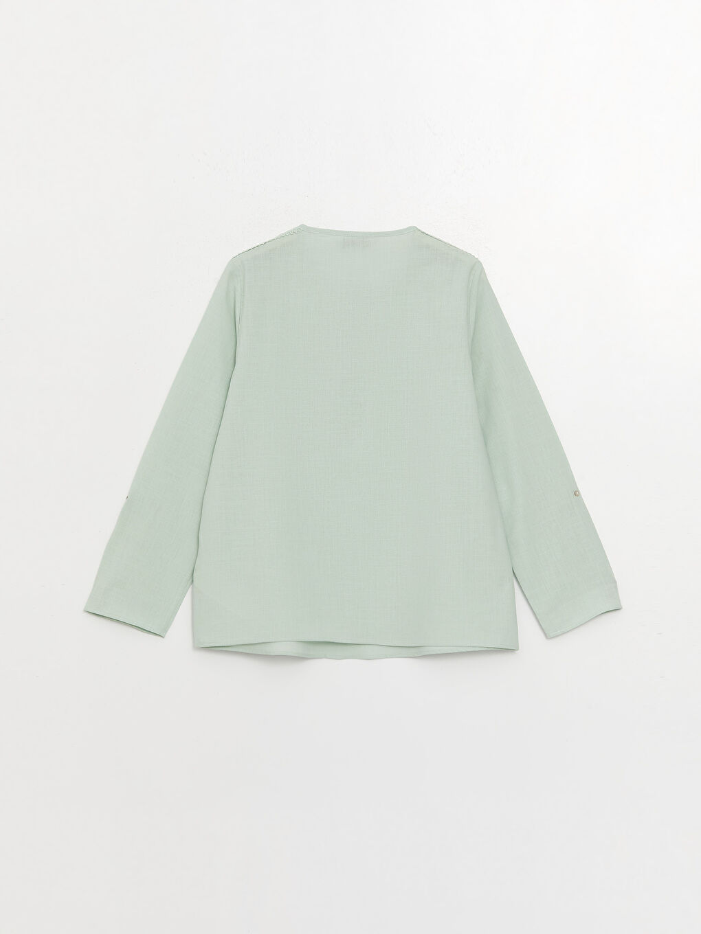 بلوزة كم طويل مطرزة بياقة بشق للسيدات-6