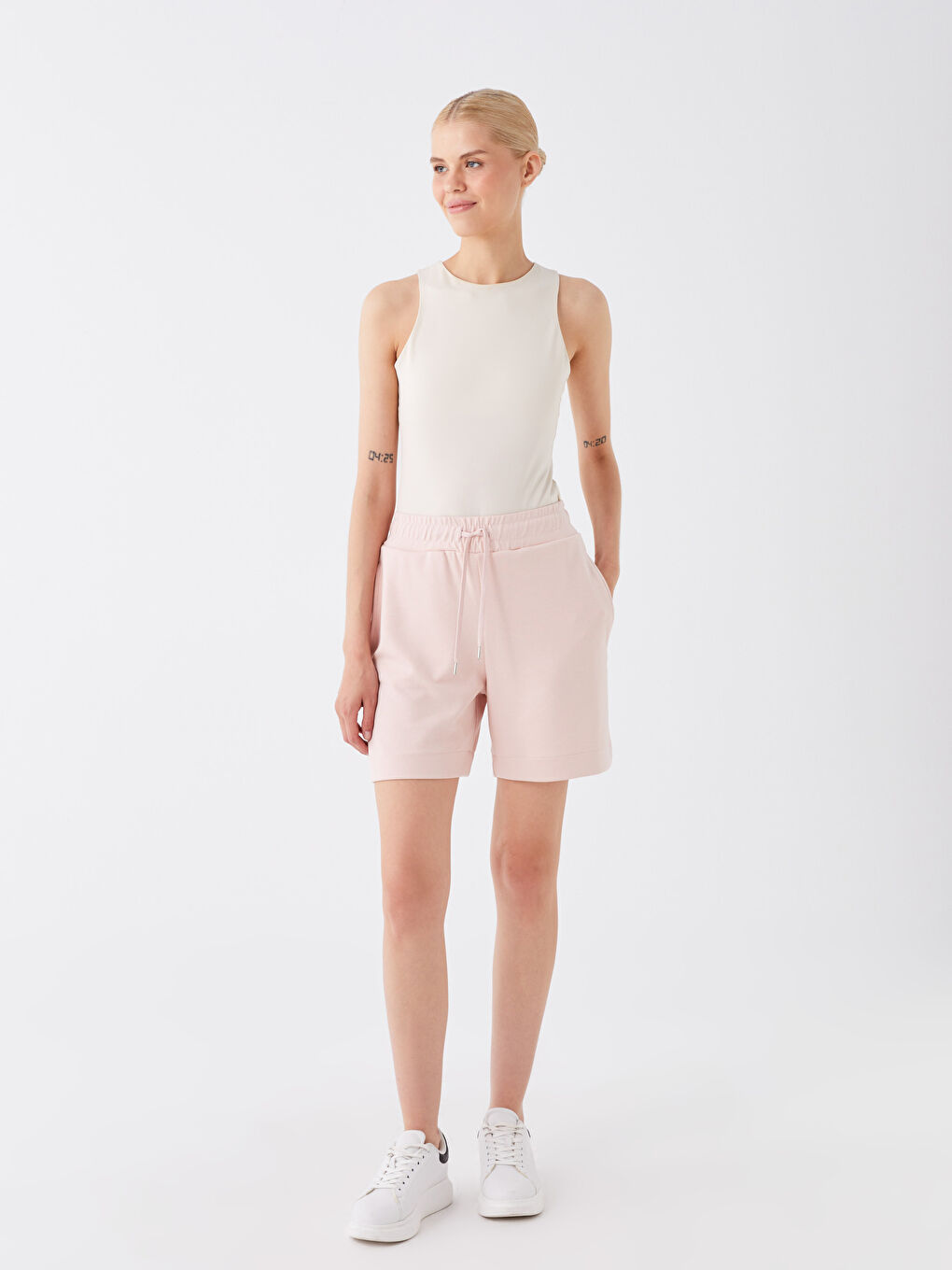 Pembe Beli Lastikli Rahat Kalıp Kadın Şort-1