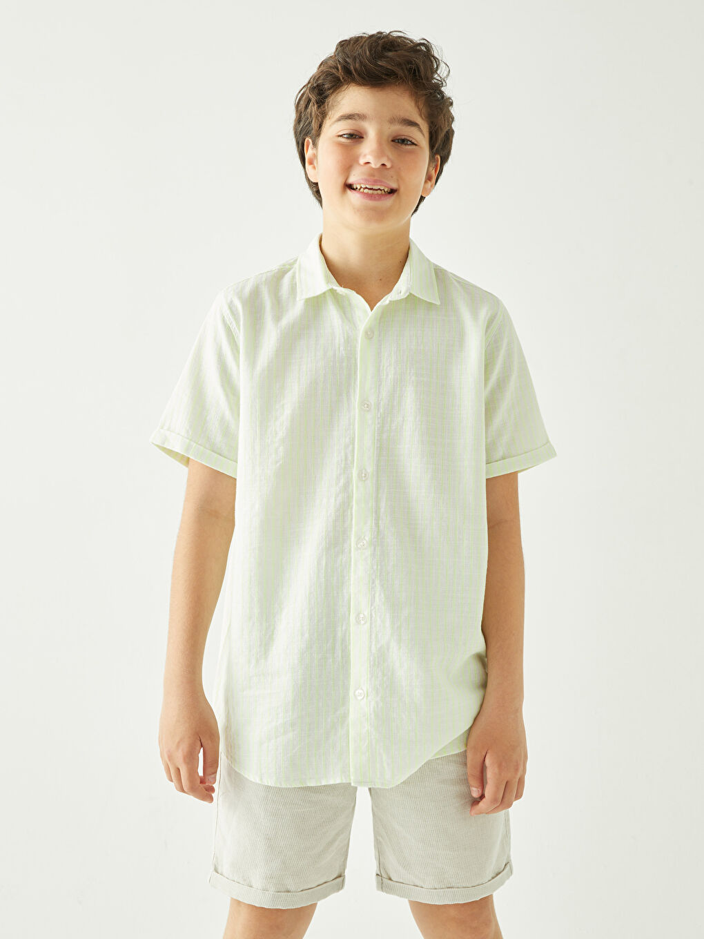 Yeşil Kısa Kollu Erkek Çocuk Gömlek