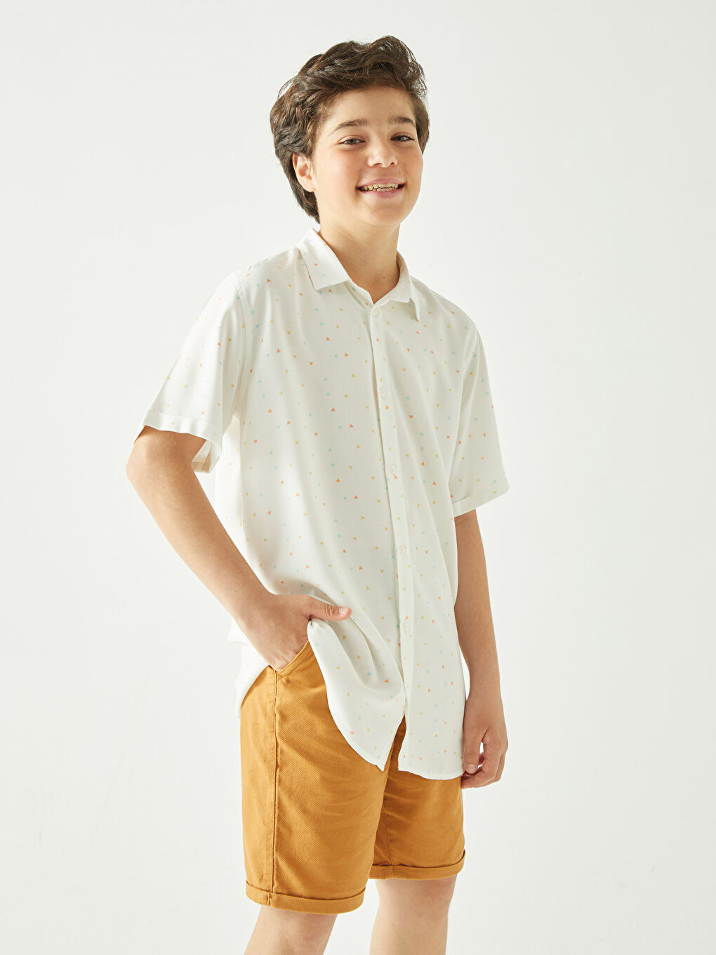 شورت للأولاد بمقاس مريح من مزيج الكتان