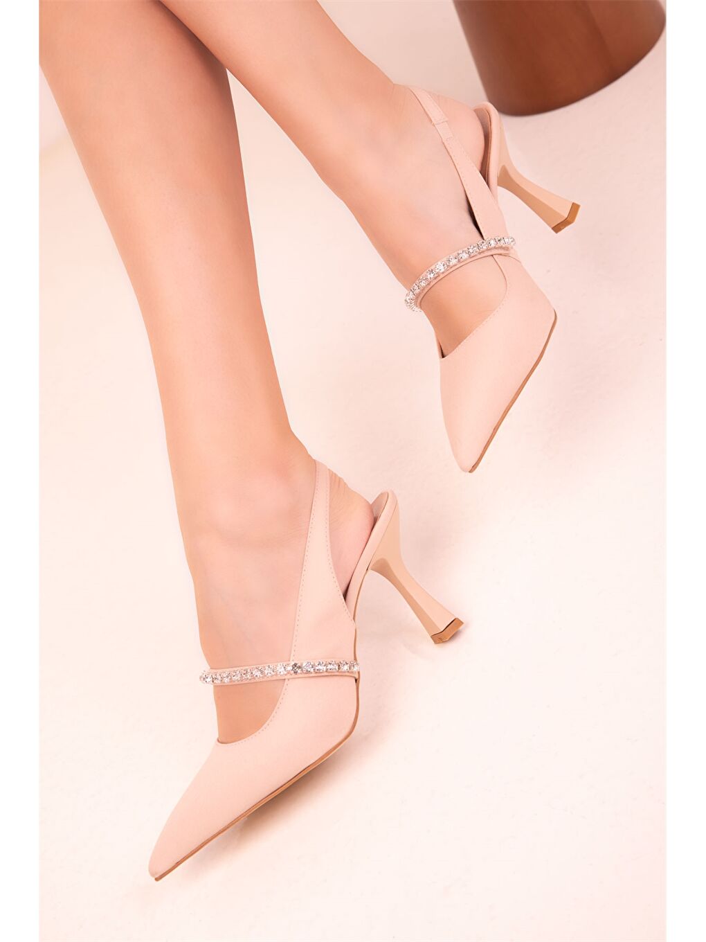 Bej Taş Detaylı Kadın Stiletto-3