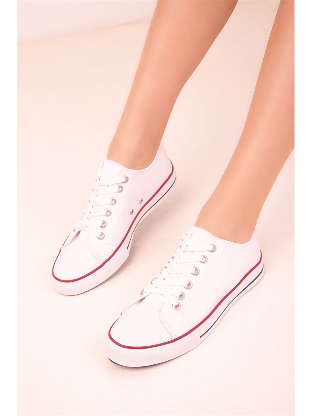 Beyaz Bağcıklı Kadın Spor Ayakkabı-3