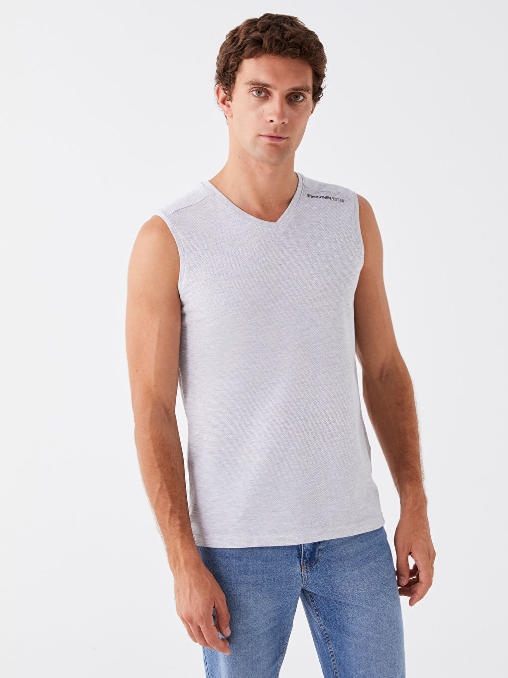 Tricou fără mâneci imprimat cu decolteu în V pentru bărbați-1