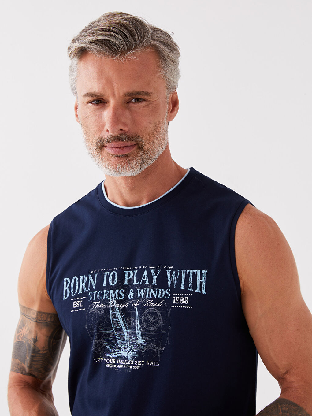 Maiou pentru Bărbați cu Guler Rotund și Imprimeu din Jerseu, Fără Mâneci-1