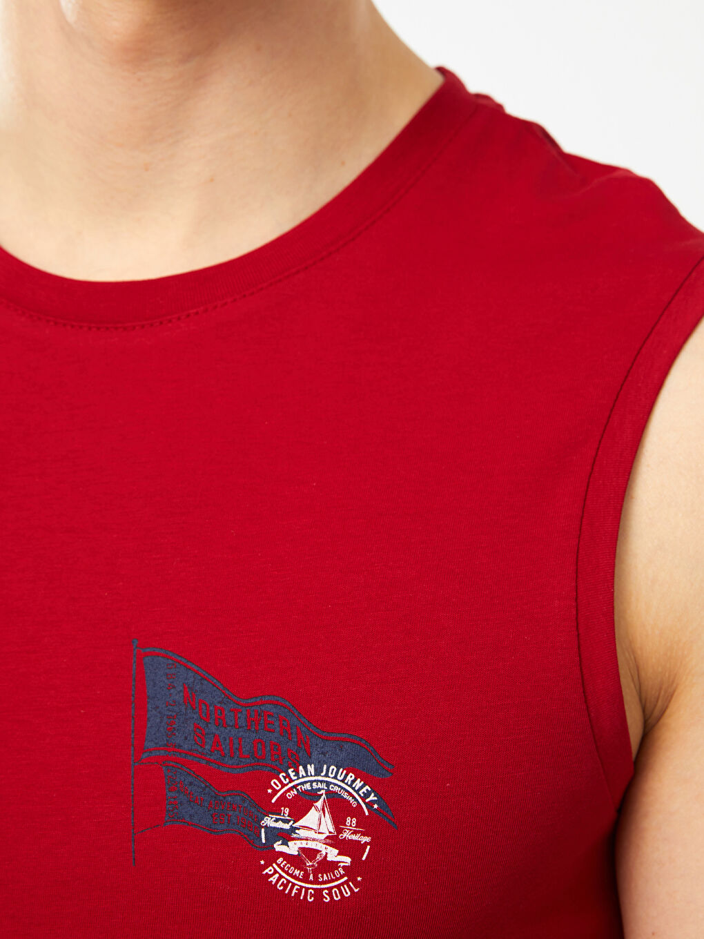 LCWAIKIKI Classic Crew Neck Printed Jersey Men's Sleeveless T-Shirt -S3K645Z8-HKD