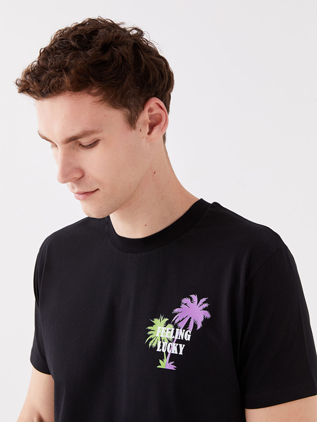 Siyah Bisiklet Yaka Kısa Kollu Baskılı Penye Erkek Tişört-1