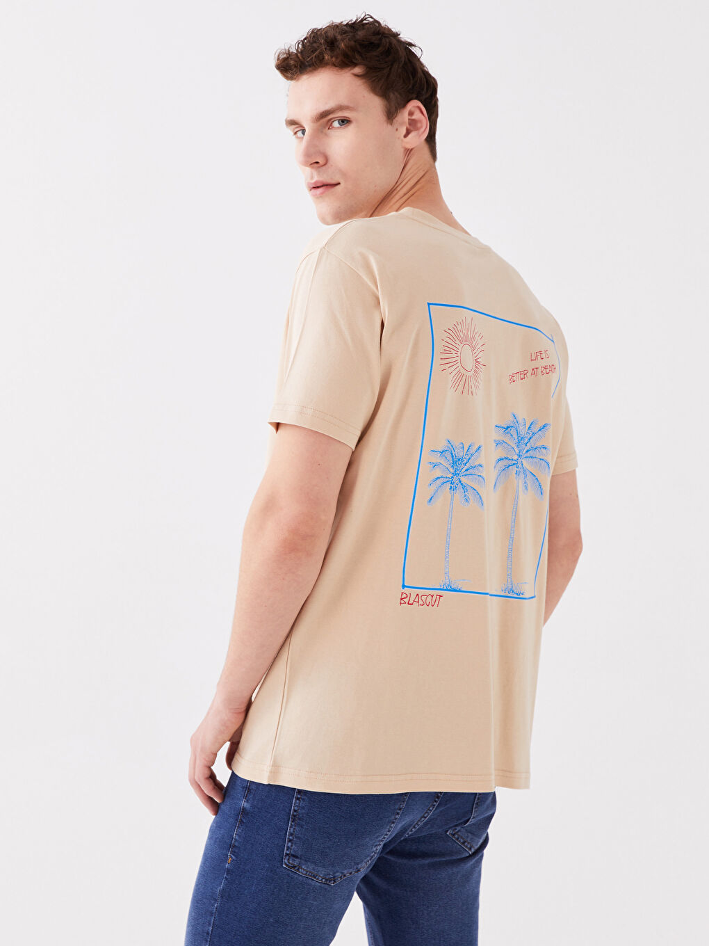 Bej Bisiklet Yaka Kısa Kollu Baskılı Penye Erkek Tişört