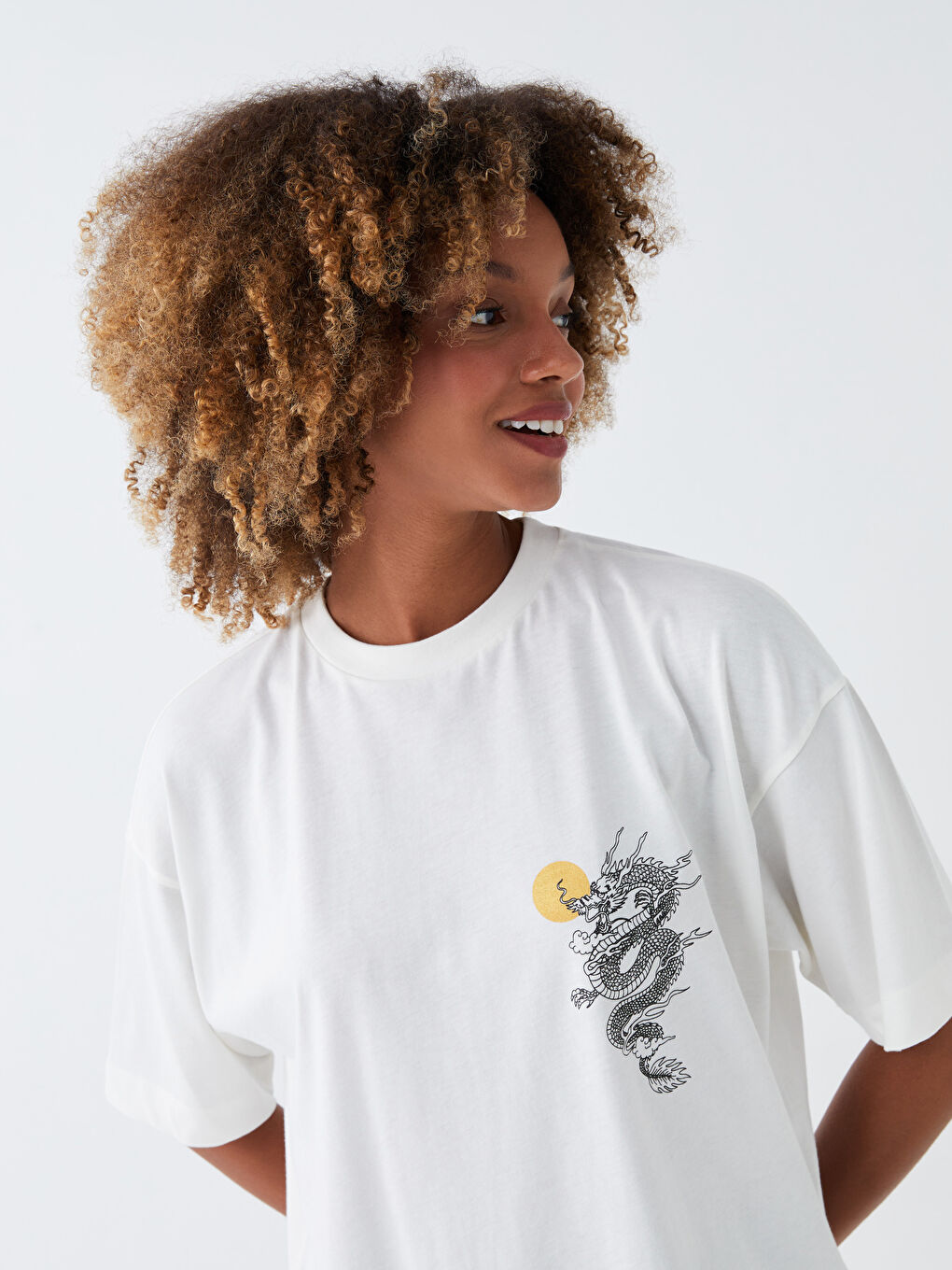 T-shirt à manches courtes imprimé à col rond pour femmes-2
