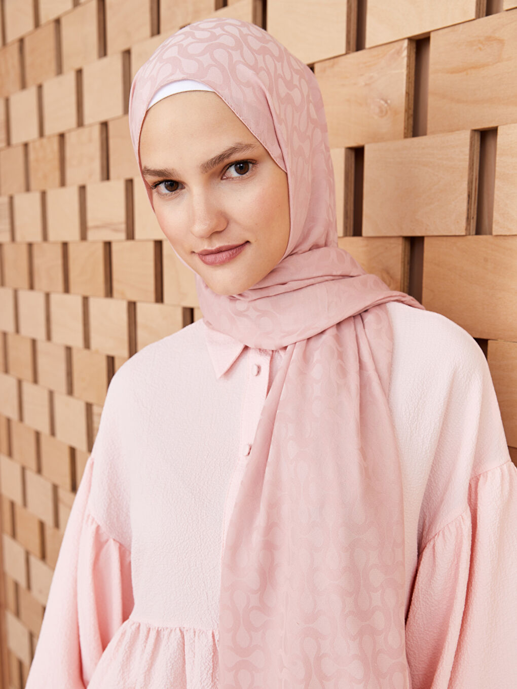 LCW ACCESSORIES Schlichter Satin-Schal für Damen -S3K750Z8-VBB