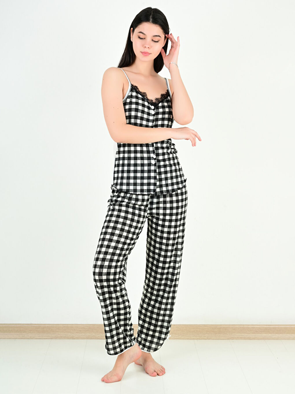 Siyah Askılı Kadın Pijama Takımı-1