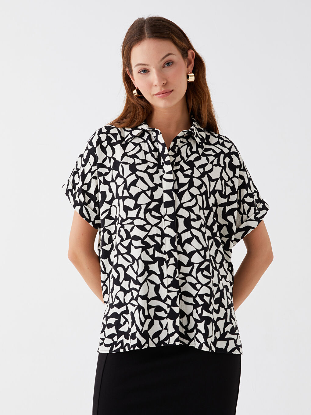 Ekru Desenli Kısa Kollu Oversize Kadın Gömlek