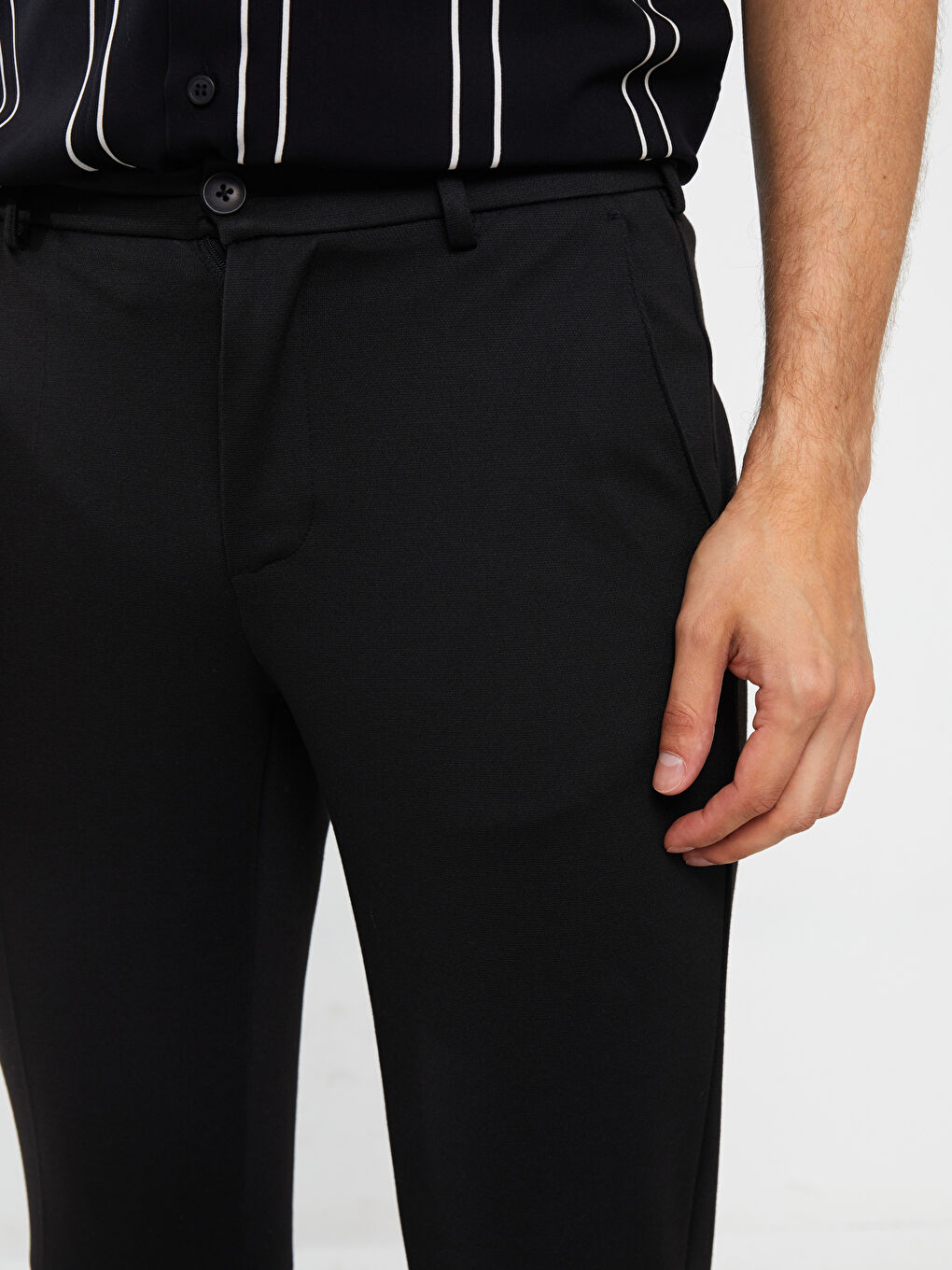 Siyah Dar Kalıp Erkek Chino Pantolon-1