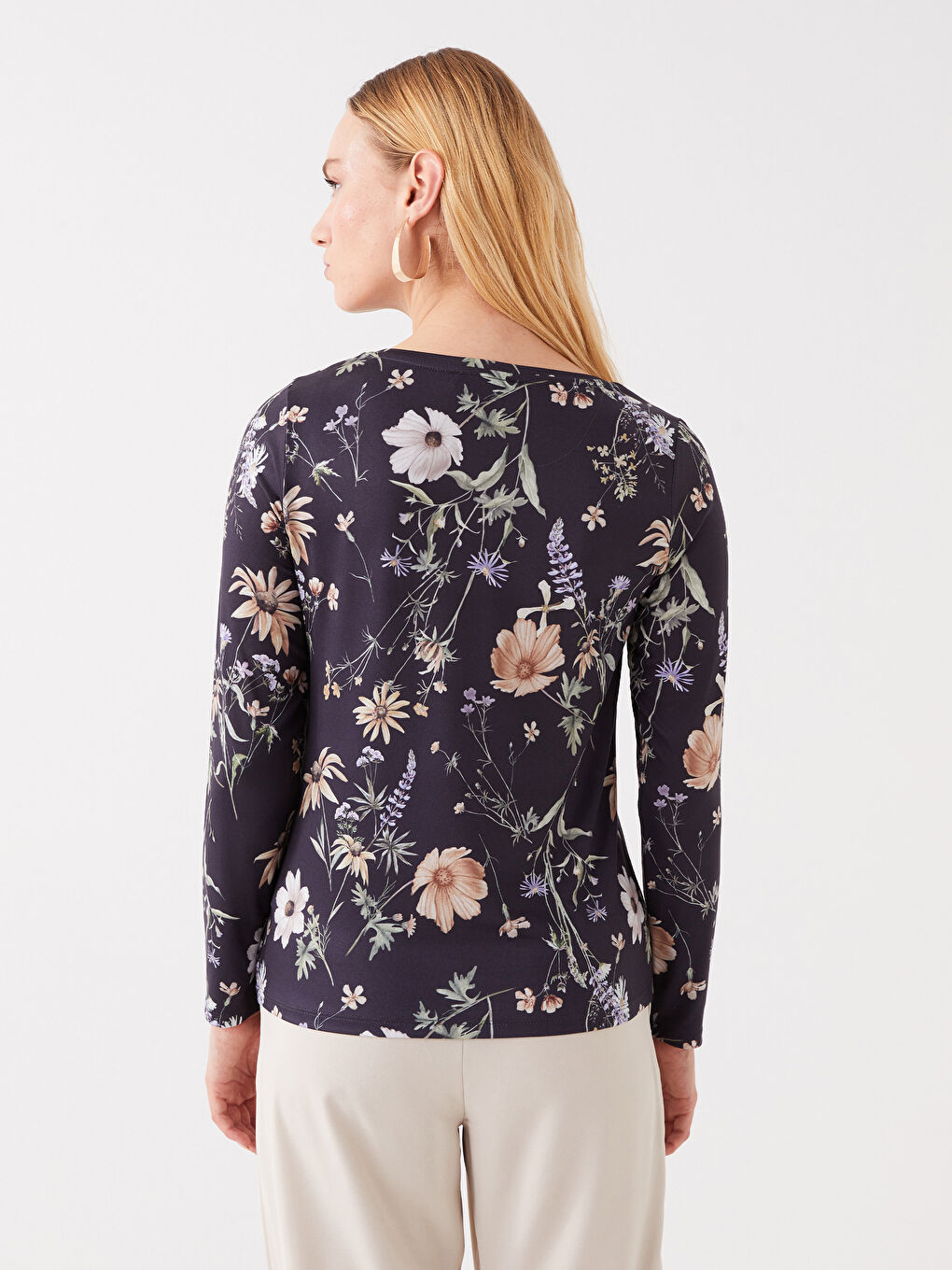 Crew Neck Floral Long Sleeve Women's Blouse-4