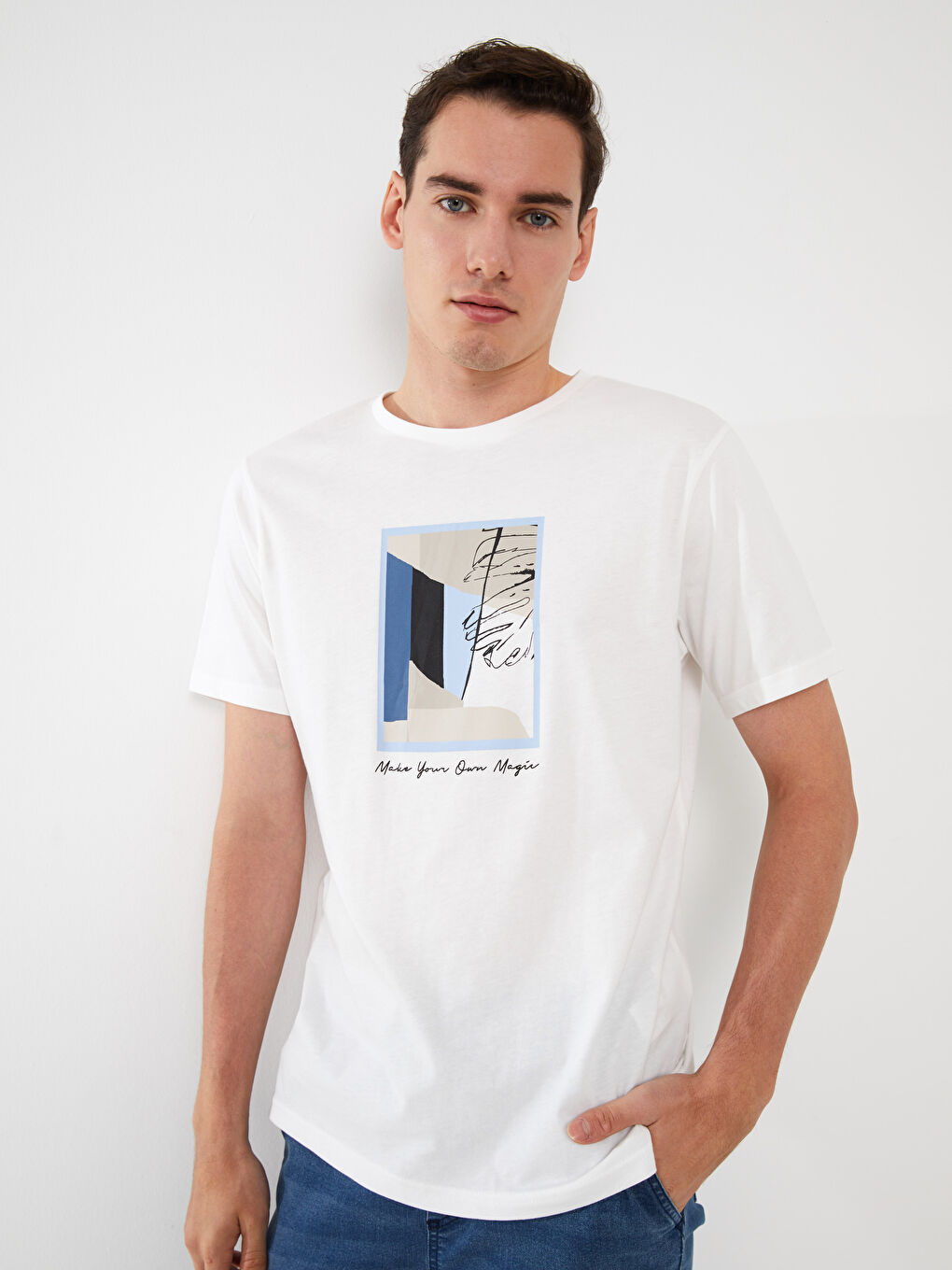 Beyaz Bisiklet Yaka Kısa Kollu Baskılı Penye Erkek Tişört