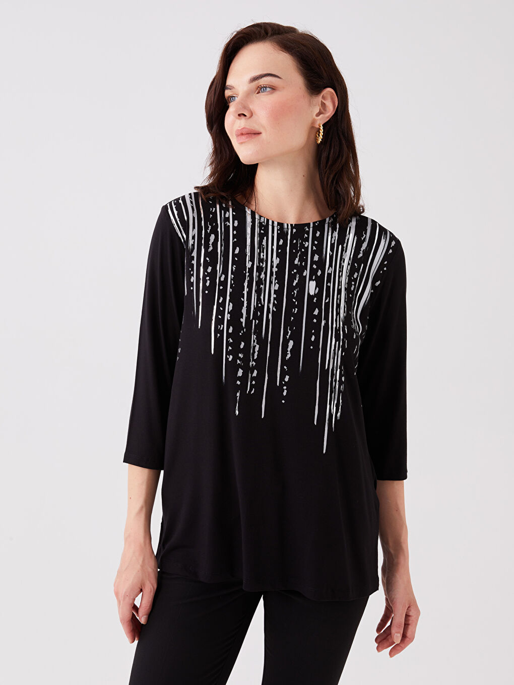 بلوز یه‌خه‌ خڕ نەخشدار قۆڵ درێژ بۆ ژنان-1