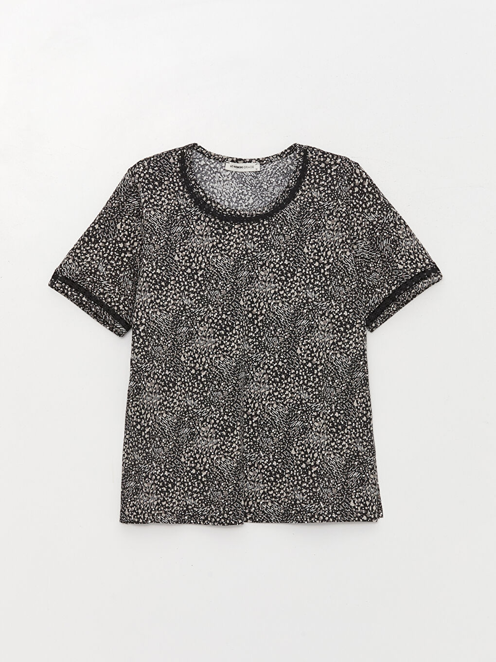 Siyah Bisiklet Yaka Desenli Kısa Kollu Kadın Tişört-5