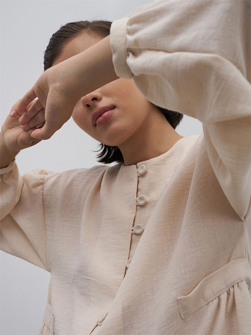 Bej Bisiklet Yaka Düz Uzun Kollu Keten Karışımlı Kadın Gömlek