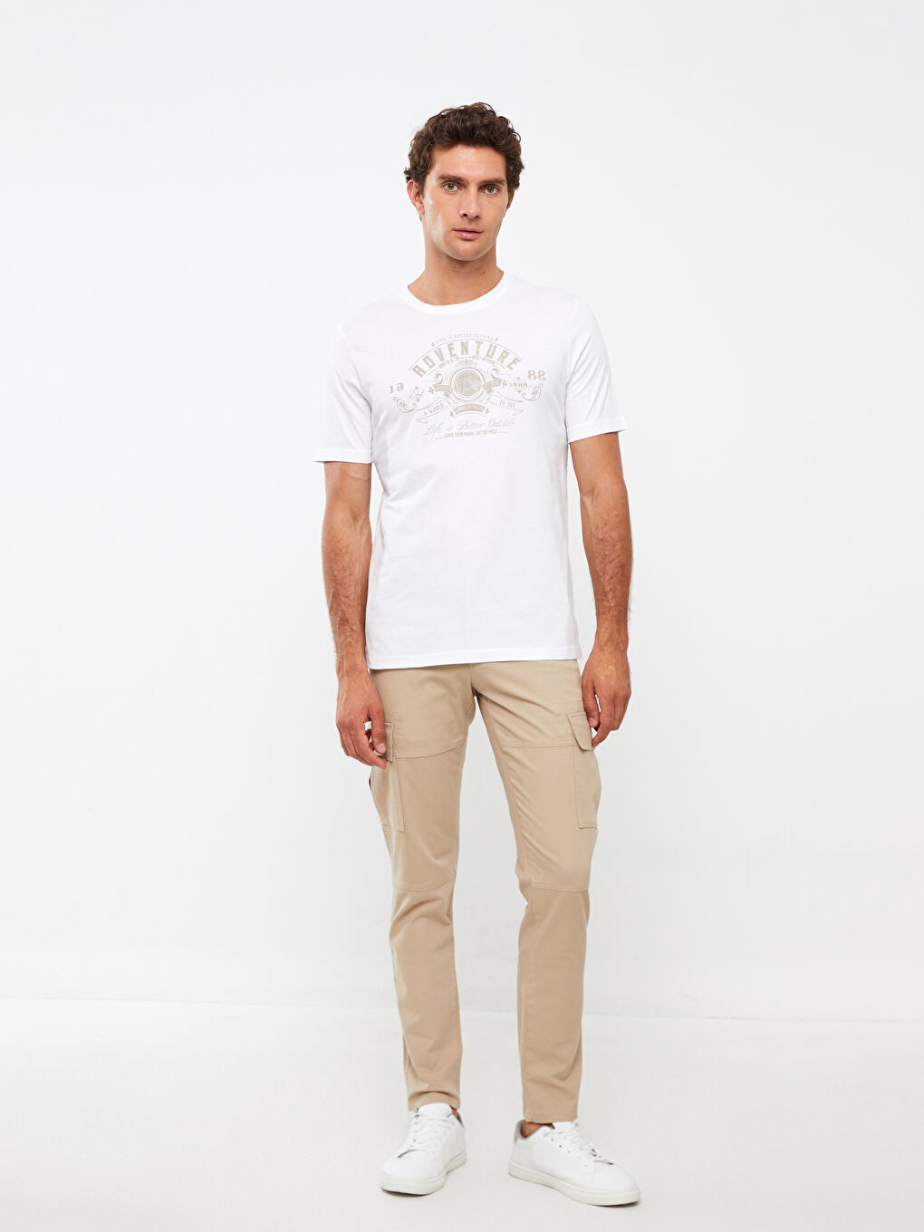 Beyaz Bisiklet Yaka Kısa Kollu Baskılı Penye Erkek Tişört-1