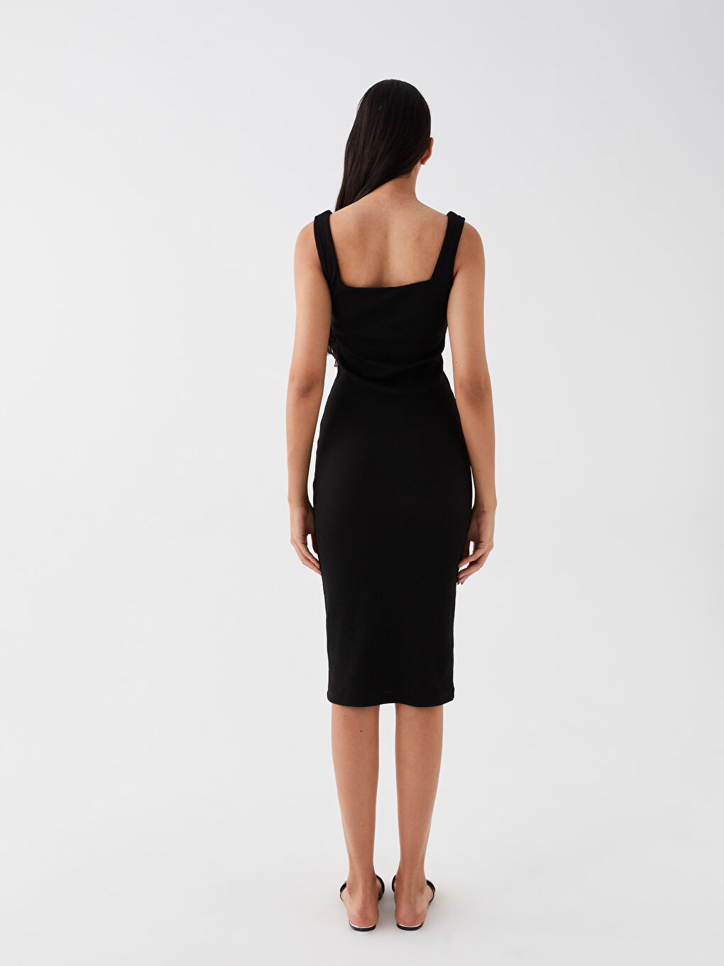 Siyah Kare Yaka Düz Askılı Kadın Elbise-4